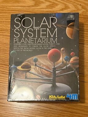 4M KidzLabs Solar System Planetarium kit new in box